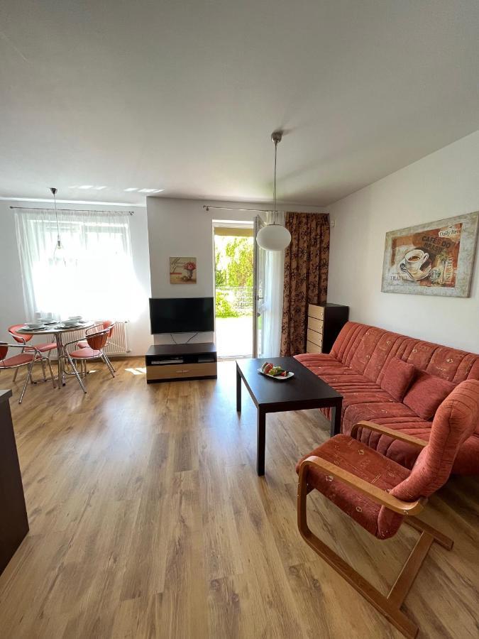 Apartament Z Garazem I Ogrodem Kolobrzeg Luaran gambar