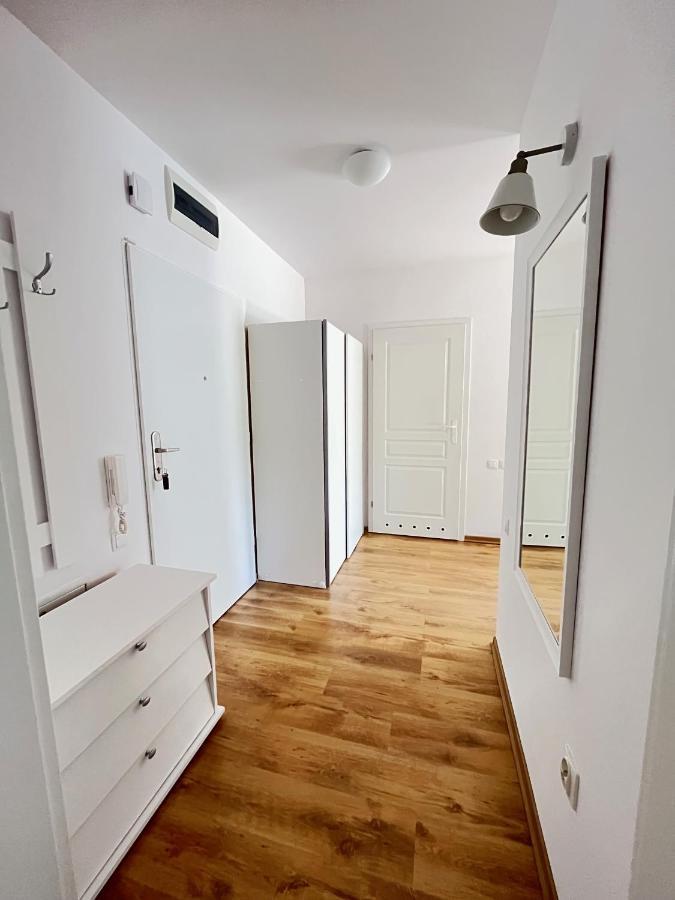 Apartament Z Garazem I Ogrodem Kolobrzeg Luaran gambar
