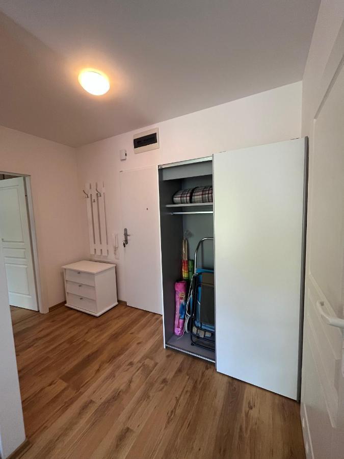 Apartament Z Garazem I Ogrodem Kolobrzeg Luaran gambar