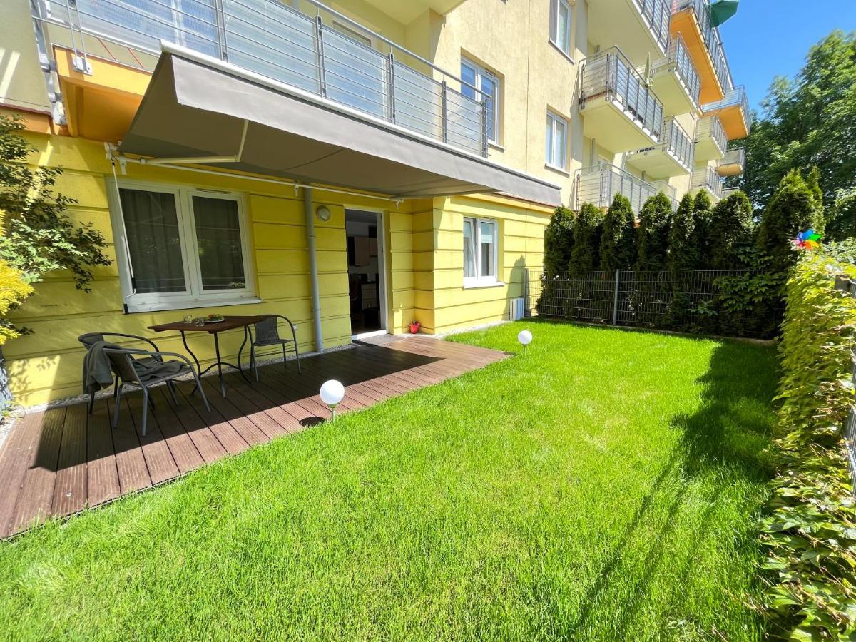 Apartament Z Garazem I Ogrodem Kolobrzeg Luaran gambar