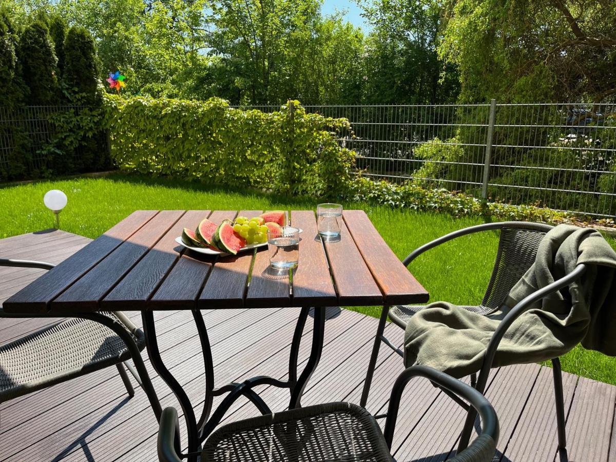 Apartament Z Garazem I Ogrodem Kolobrzeg Luaran gambar
